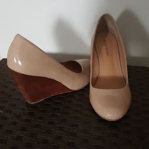 Zigi Soho Nude Wedges Size 9